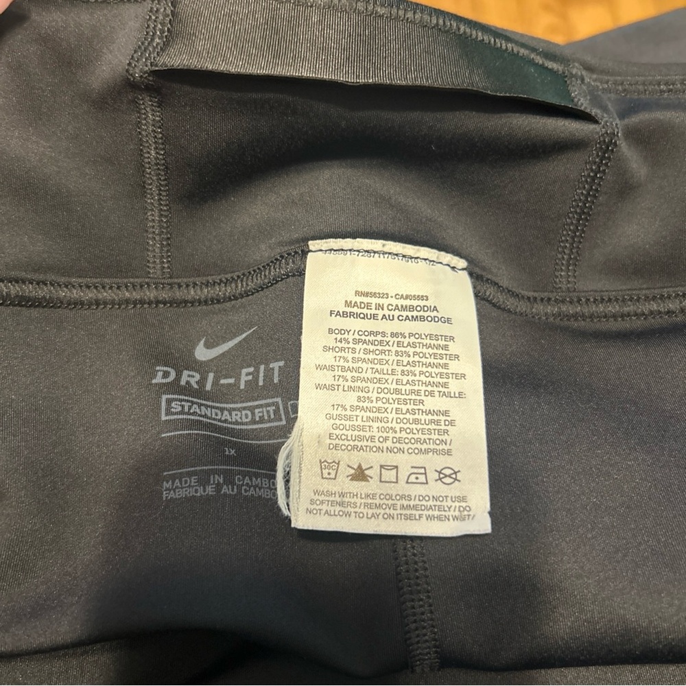 Nike Women's Club Skirt Plus Size 1X Standard Fit Tennis Skort Black DD0343-010 - Picture 4 of 5